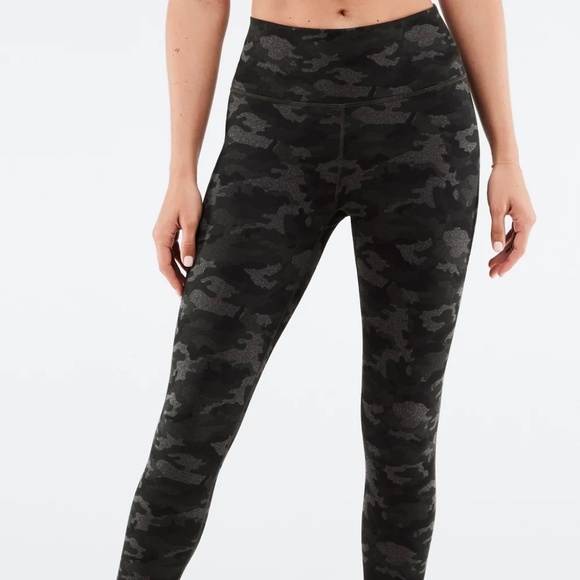 Fablectics PowerHold® High Waisted 7/8 Legging in Charcoal Camo Moisture Wicking - Picture 2 of 6